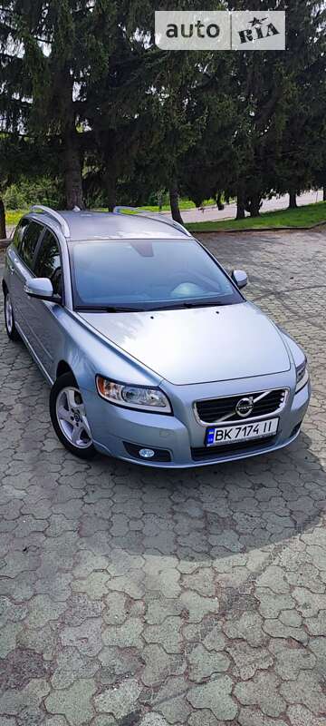 2012 volvo v50