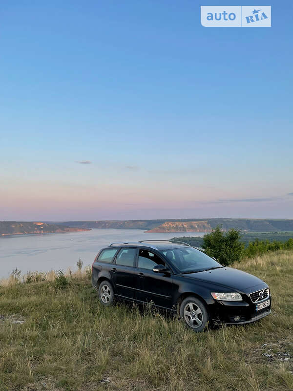 2012 volvo v50