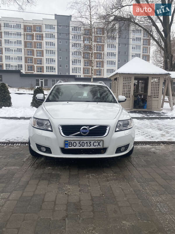 2012 volvo v50