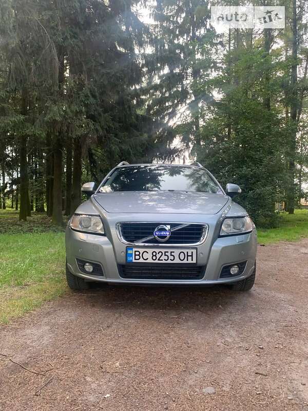 2012 volvo v50