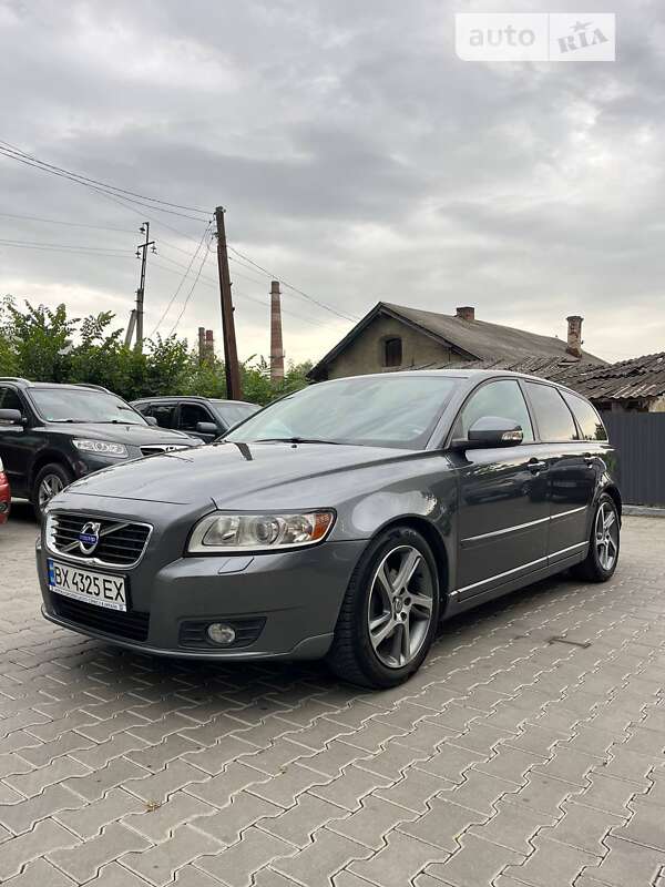 2012 volvo v50
