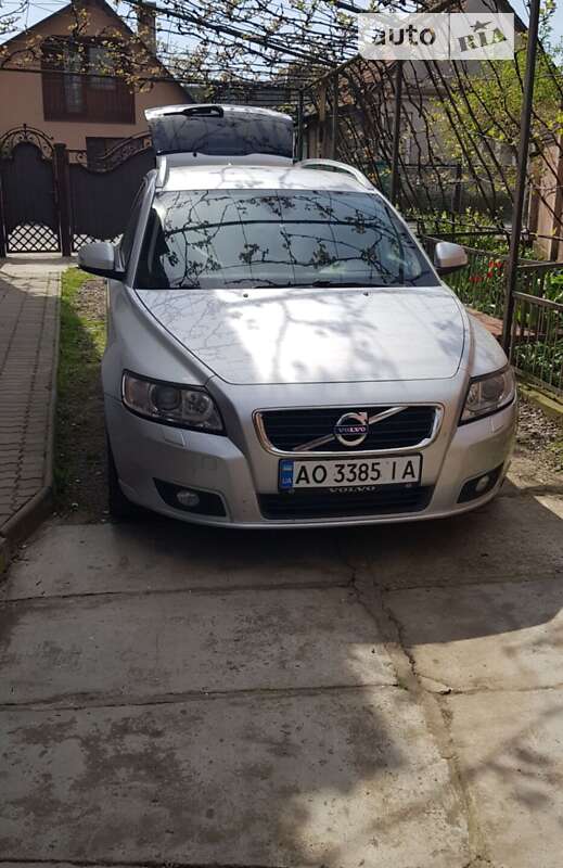 2012 volvo v50