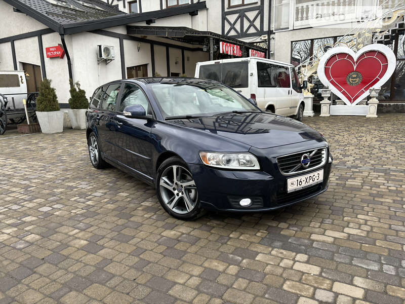 2012 volvo v50