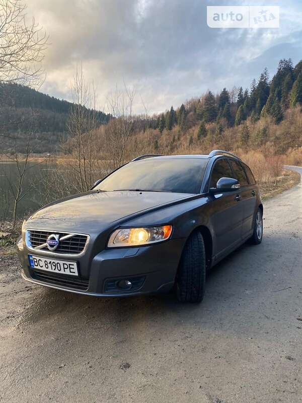 2012 volvo v50