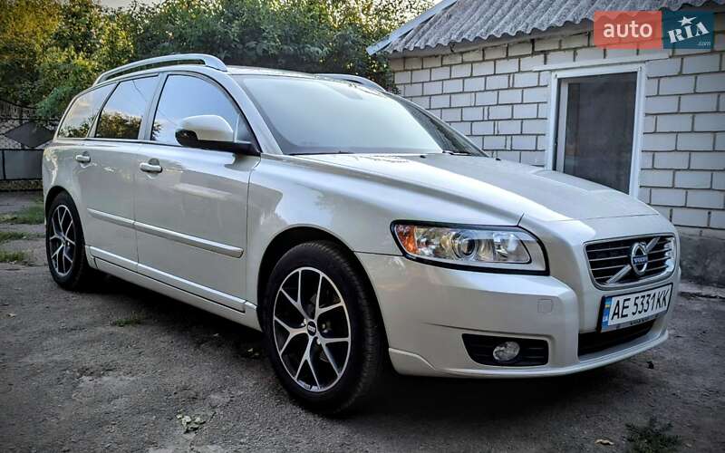 2012 volvo v50