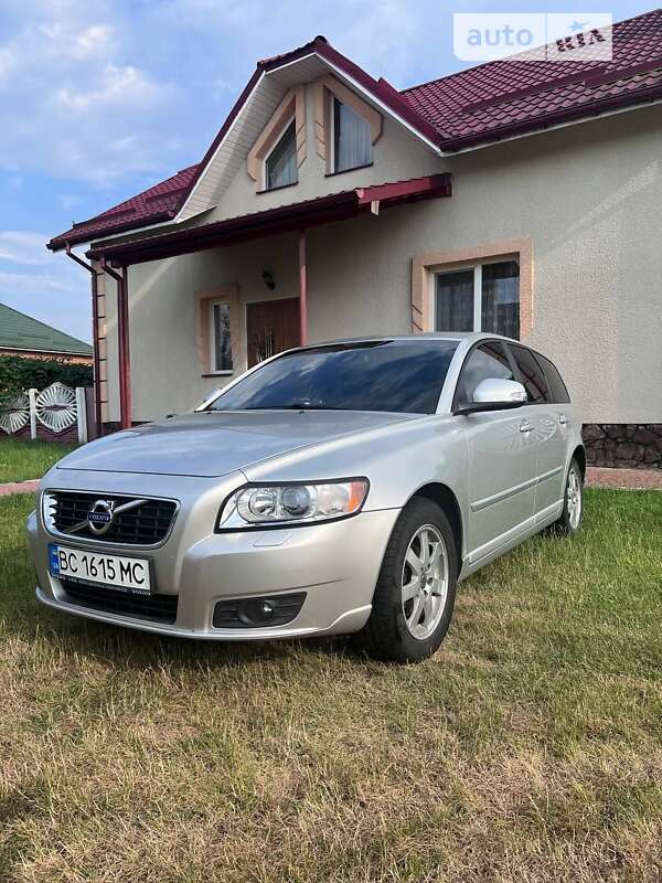 2012 volvo v50