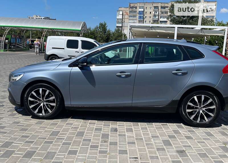 2018 volvo v40cc