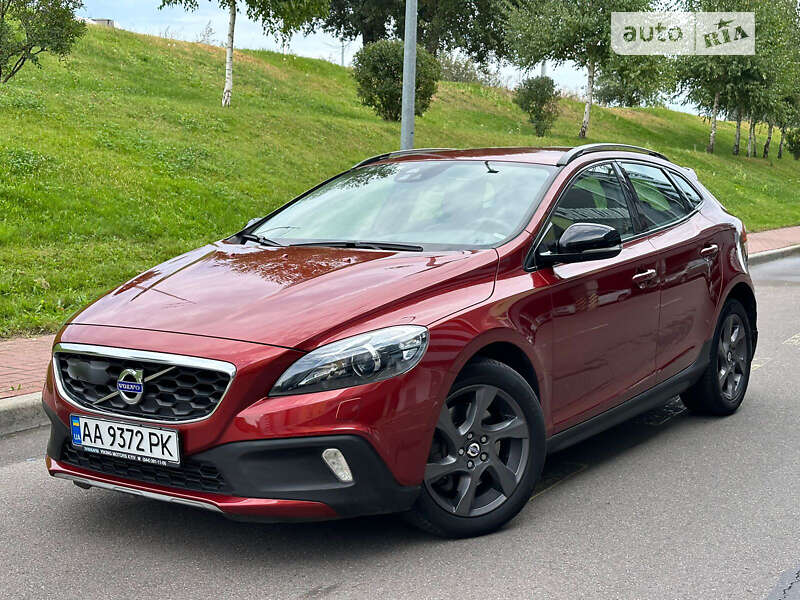 2013 volvo v40