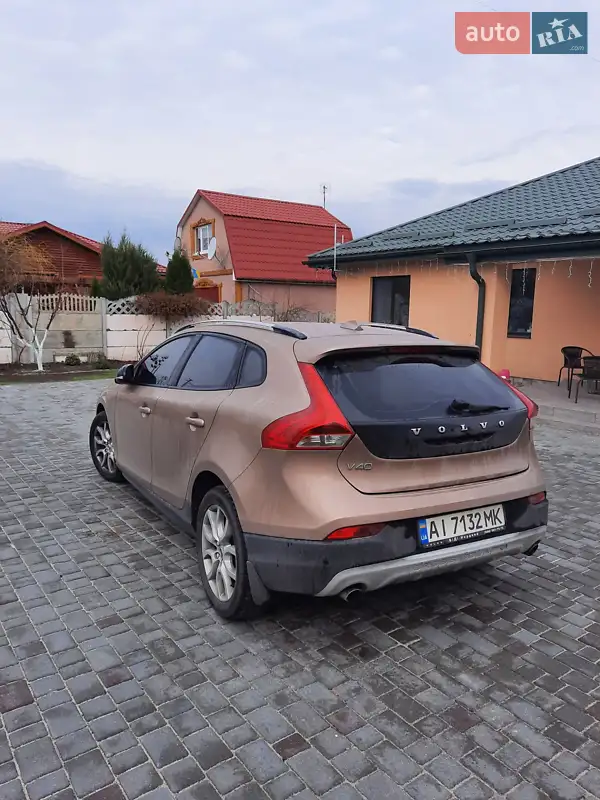 2017 volvo v40cc