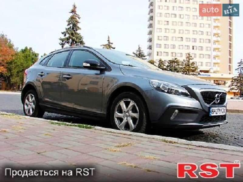2018 volvo v40