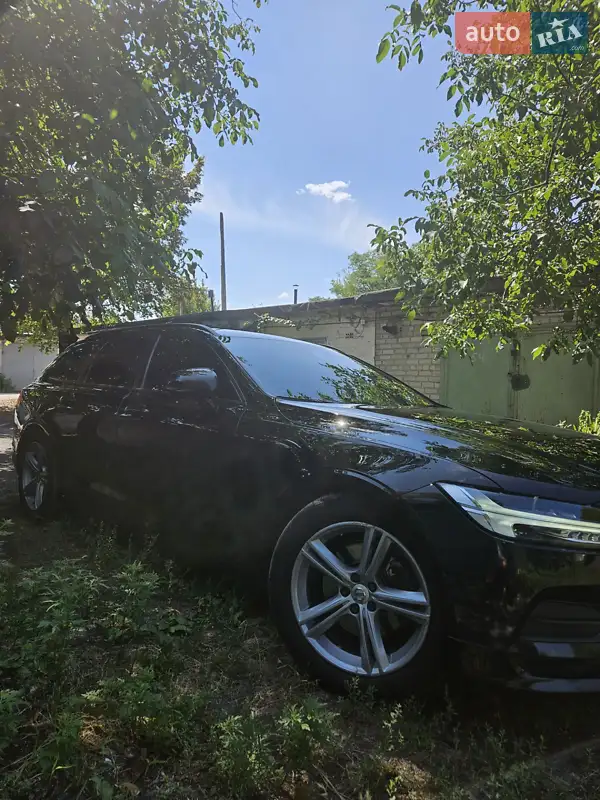 2017 volvo v90