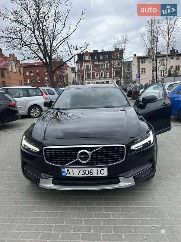 2018 volvo v90