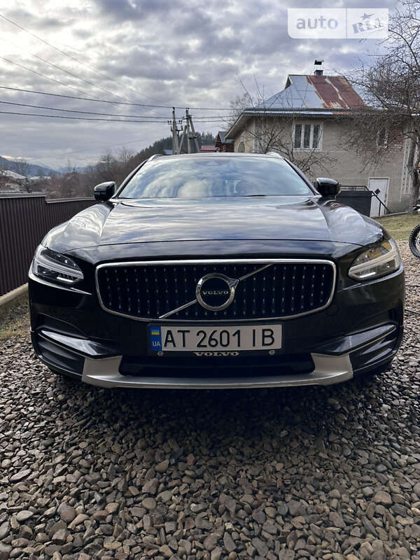 2017 volvo v90 cross country