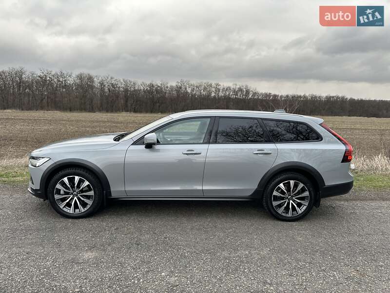 2023 volvo v90cc