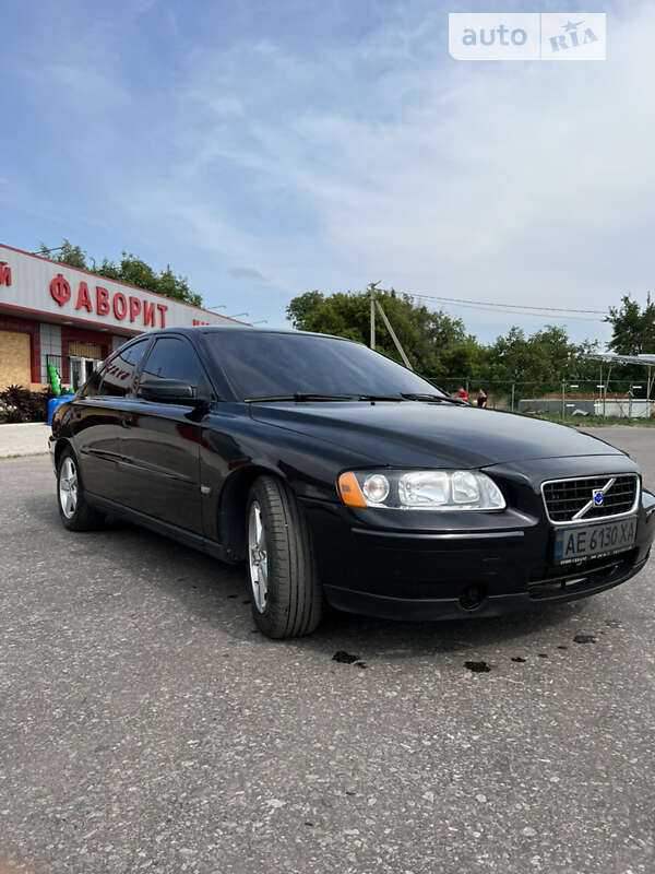 2004 volvo s60