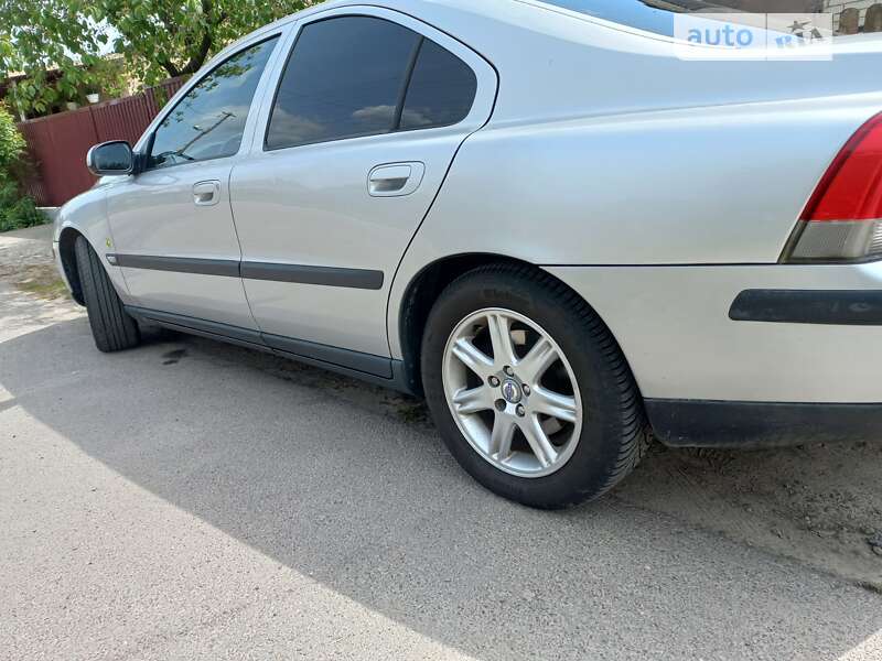 2001 volvo s60