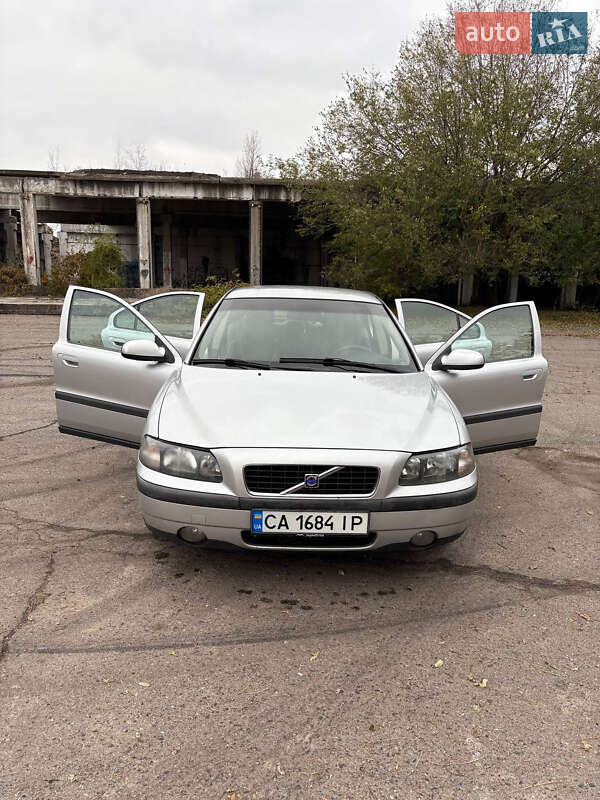 2002 volvo s60