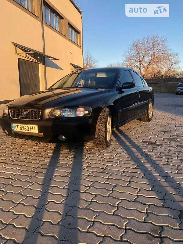 2004 volvo s60