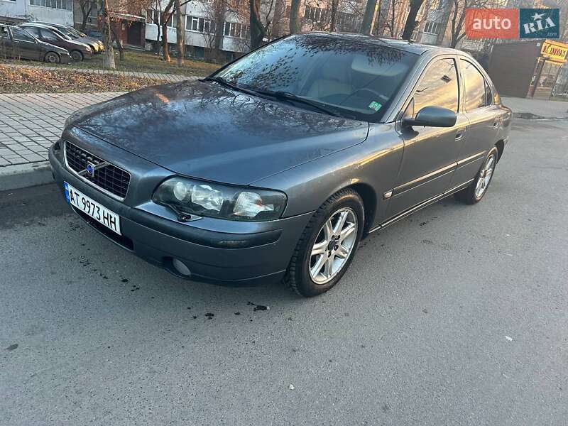 2003 volvo s60
