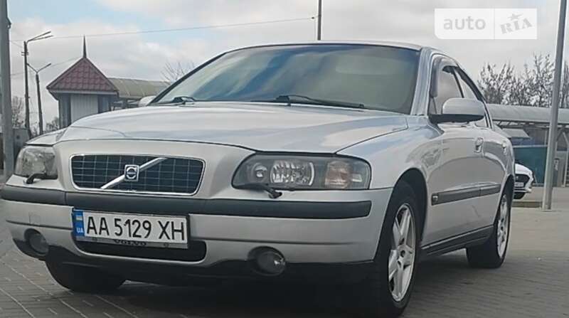 2004 volvo s60