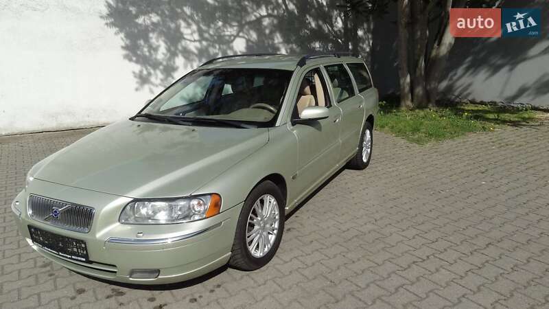 2005 volvo v70