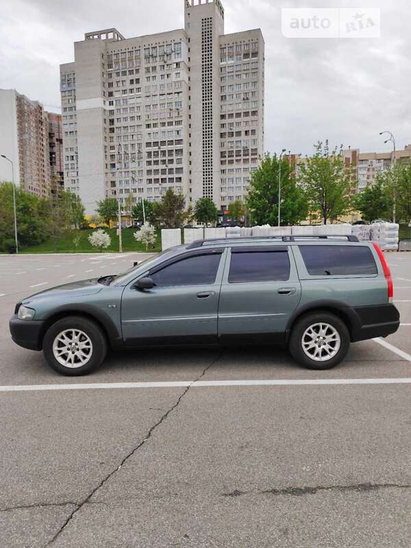 2004 volvo xc70