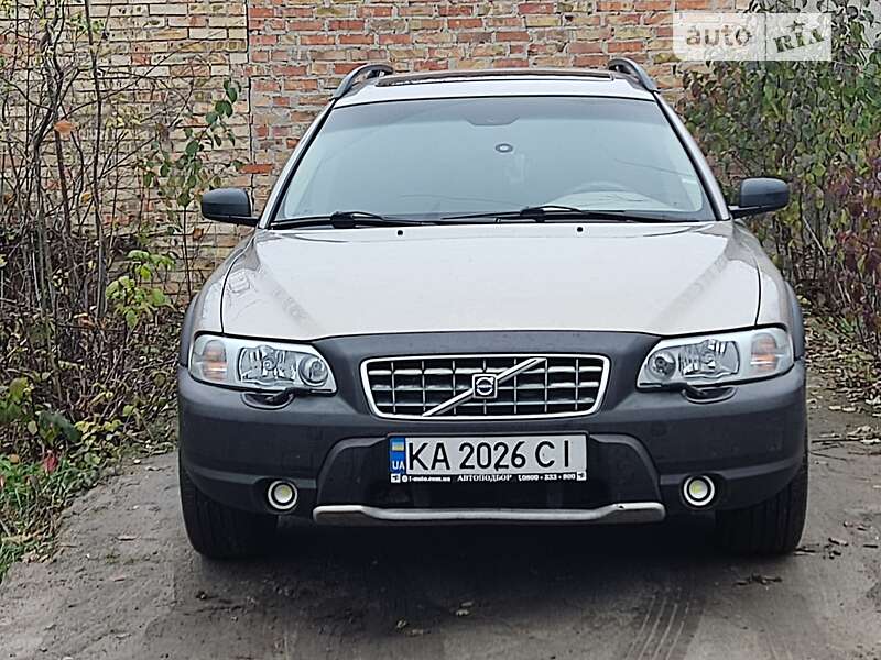 2004 volvo xc70