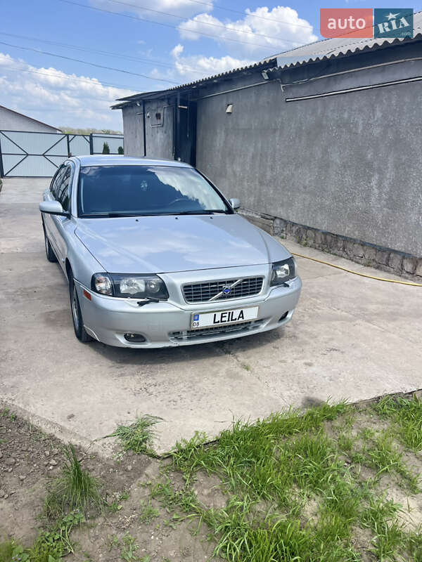 2003 volvo s80