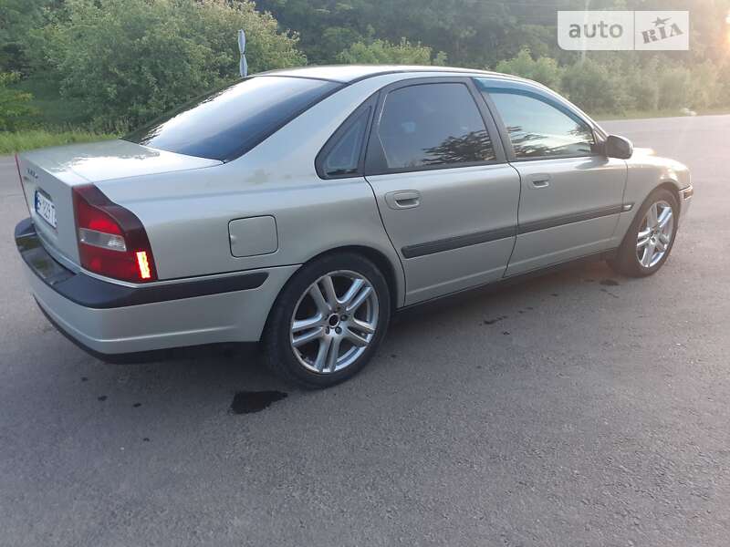 1999 volvo s80