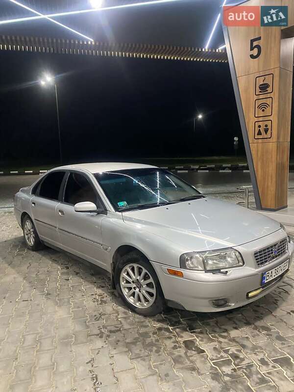 2004 volvo s80