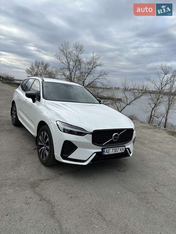 2022 volvo xc60