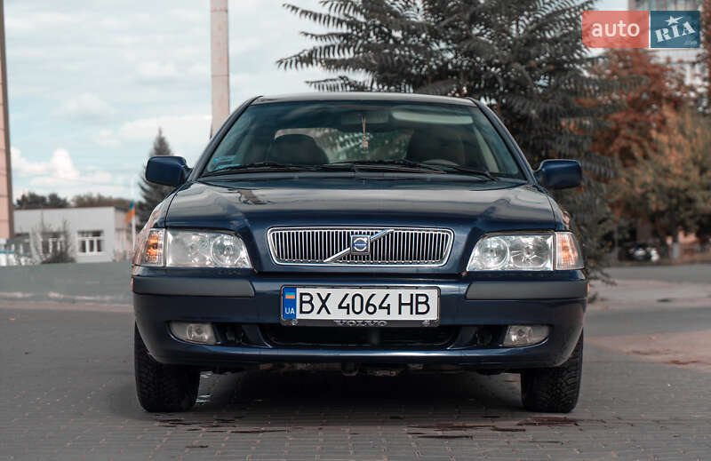 2002 volvo s40