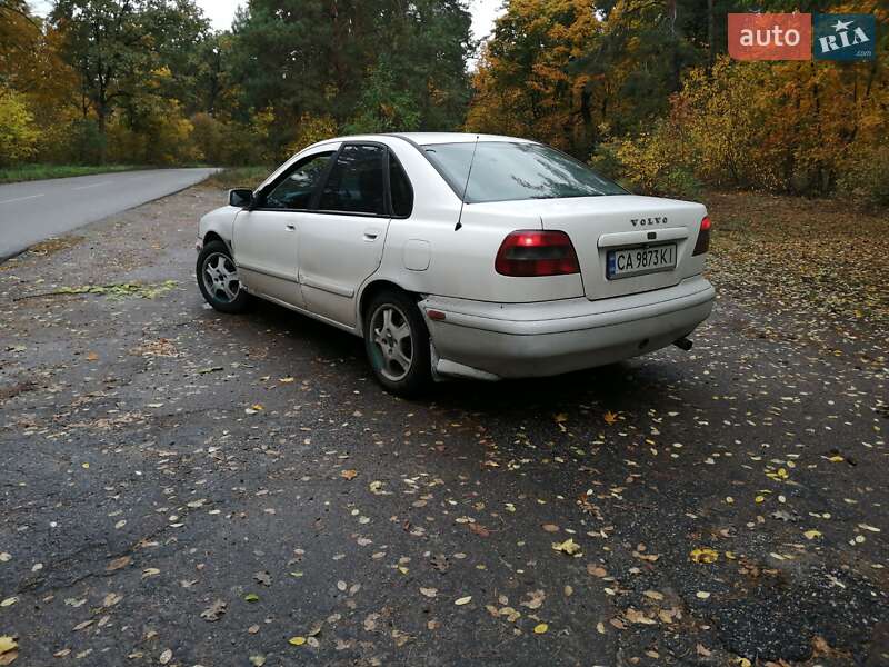 1998 volvo s40