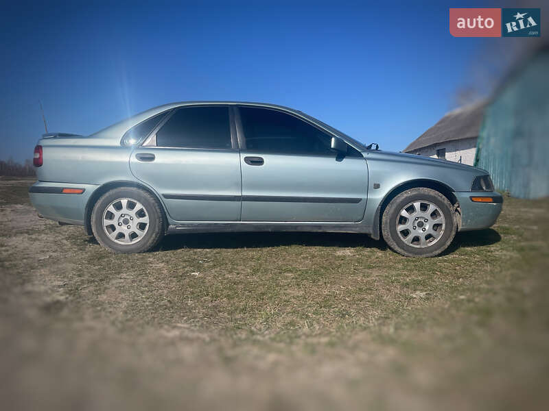 2003 volvo s40