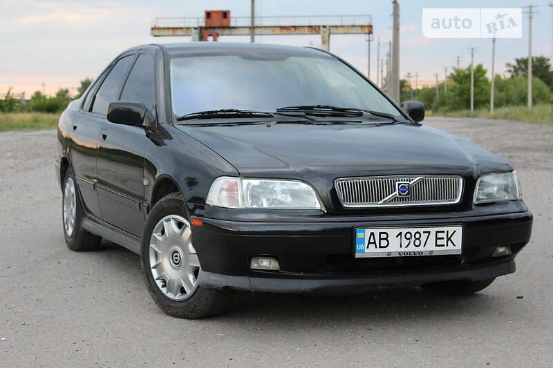 1996 volvo s40