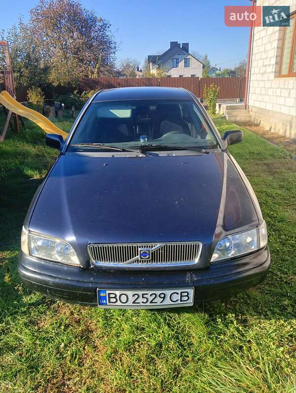 1997 volvo s40