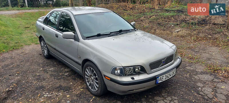 1997 volvo s40
