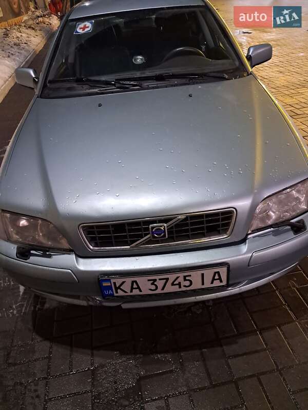 2004 volvo s40