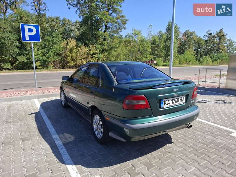 1998 volvo s40