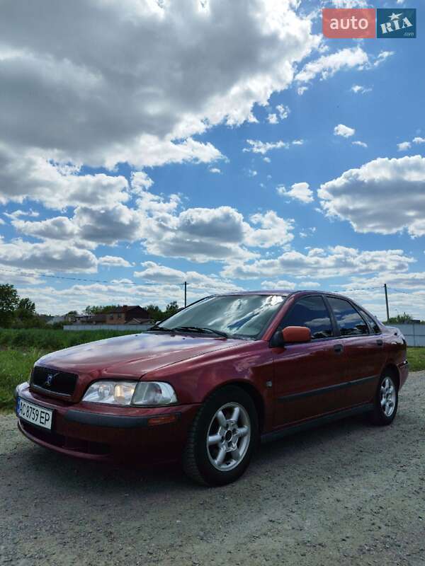 2001 volvo s40