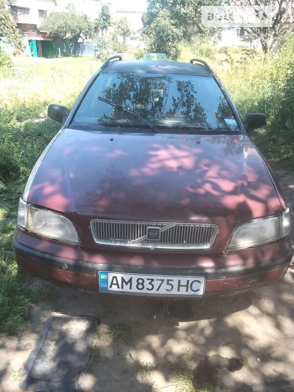 1998 volvo v40