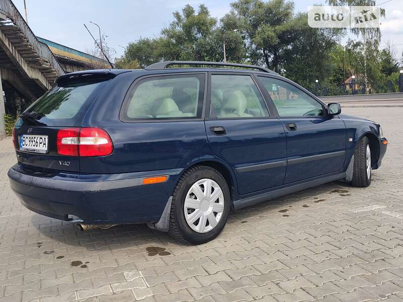 2001 volvo v40
