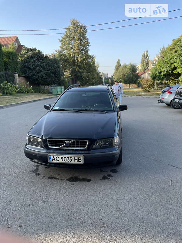 1998 volvo v40