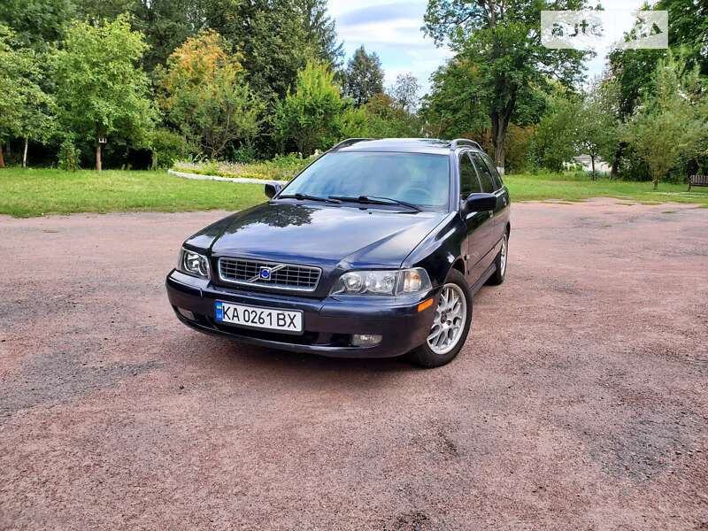 2004 volvo v40