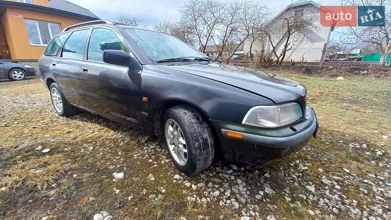 1998 volvo v40