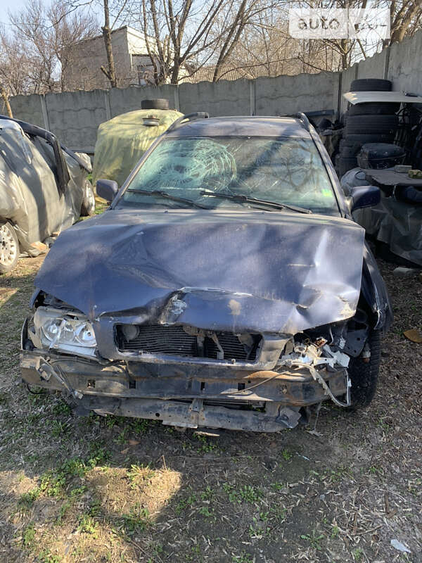 2004 volvo v40