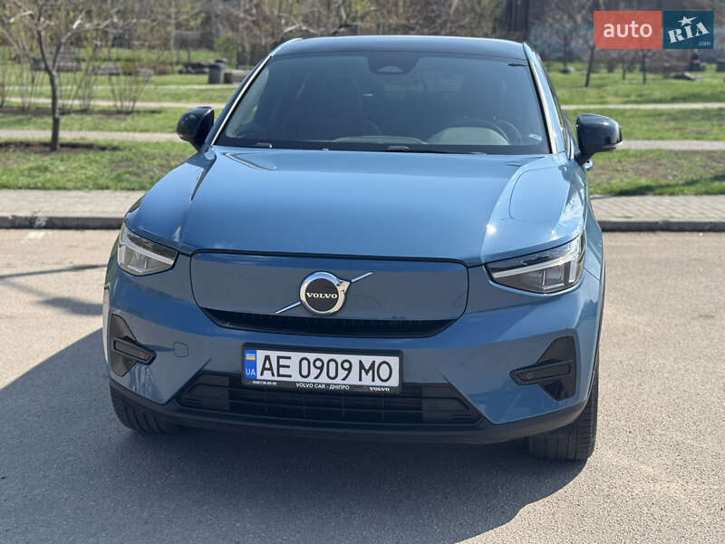 2022 volvo c40