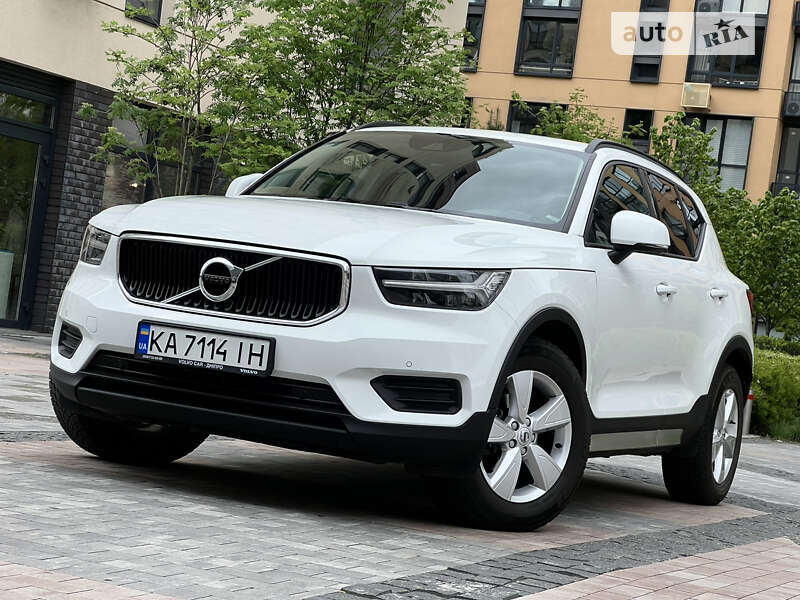 2020 volvo xc40