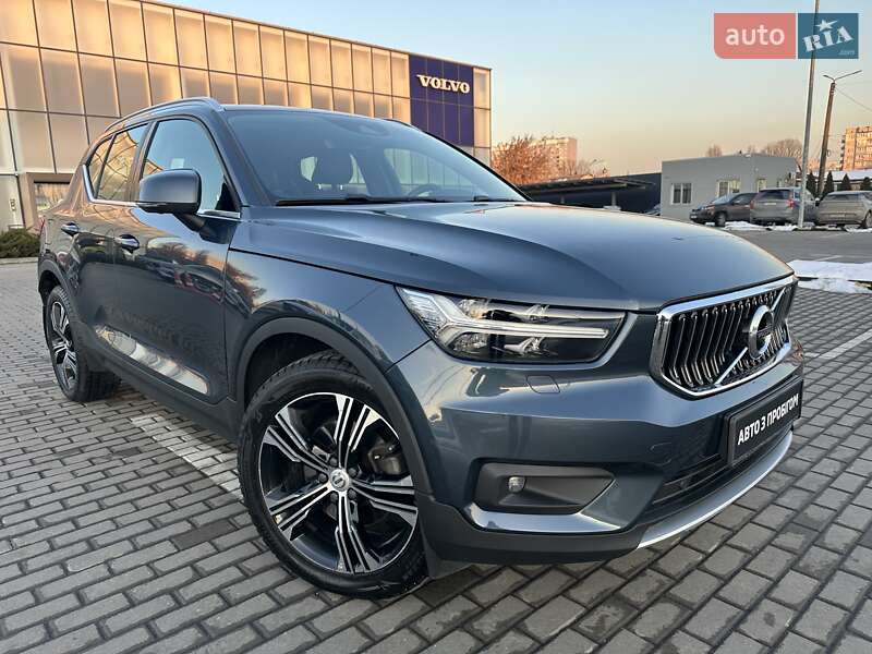 2019 volvo xc40