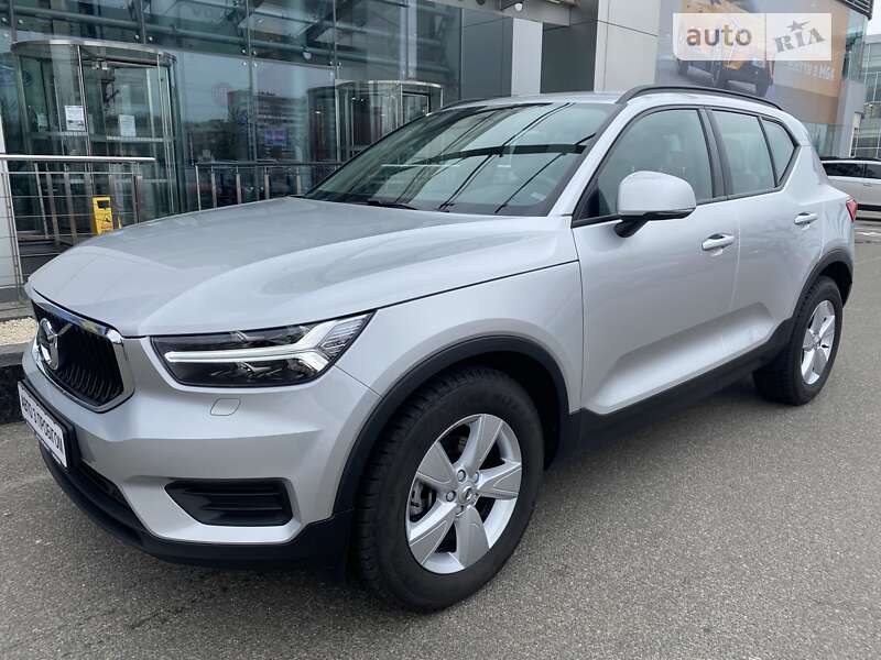 2019 volvo xc40
